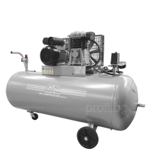 Компресор бутален 200L 330L/m GIS ITALY ЛИЗИНГ